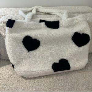 Brunette the Label heart Sherpa tote NWOT